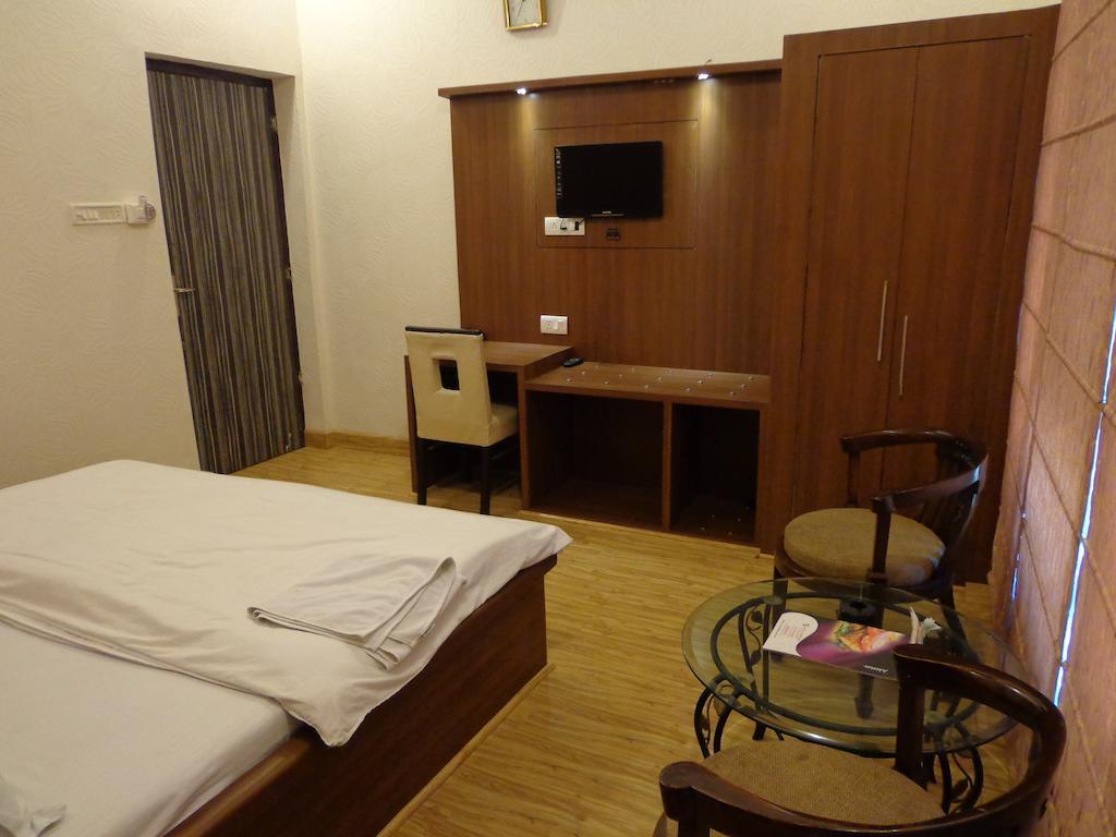 Aashyana Hotel Alwar Exterior foto